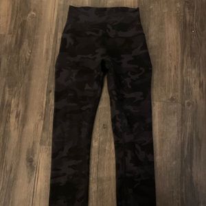 LuluLemon Camo Black Leggings Size 2
